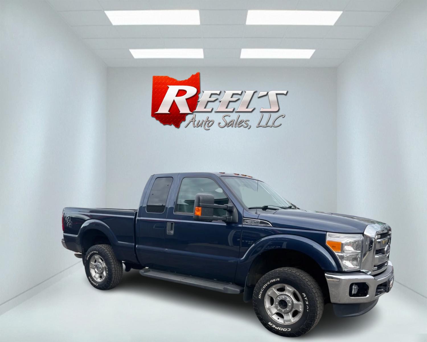 2015 Blue /Gray Ford F-350 SD XLT SuperCab Long Bed 4WD (1FT8X3B68FE) with an 6.2L V8 OHV 16V engine, 6-Speed Automatic transmission, located at 11115 Chardon Rd. , Chardon, OH, 44024, (440) 214-9705, 41.580246, -81.241943 - This 2015 Ford F-350 XLT Supercab 4WD, equipped with a robust 6.2L V8 engine and a 6-speed automatic transmission, offers substantial power and capability, suited for both work and recreational towing needs. It ensures driver comfort with a power driver's seat and power-adjustable pedals, coupled wi - Photo #43